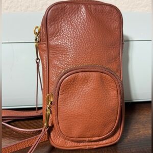 Hobo Discover Leather Crossbody Bag